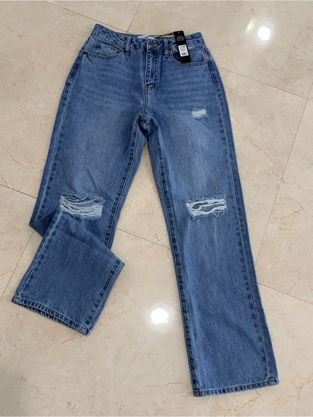 Fashion Nova Women's Straight Leg Distressed Jeans — Blue Wash